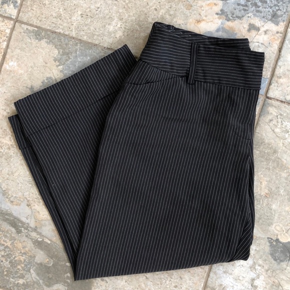Black pinstriped cuffed wide leg capri pants. - Picture 1 of 4